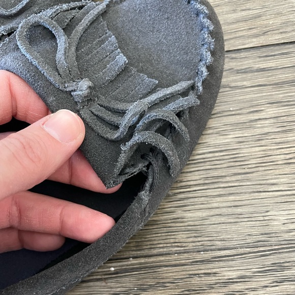 Minnetonka Moccasins - Picture 4 of 4